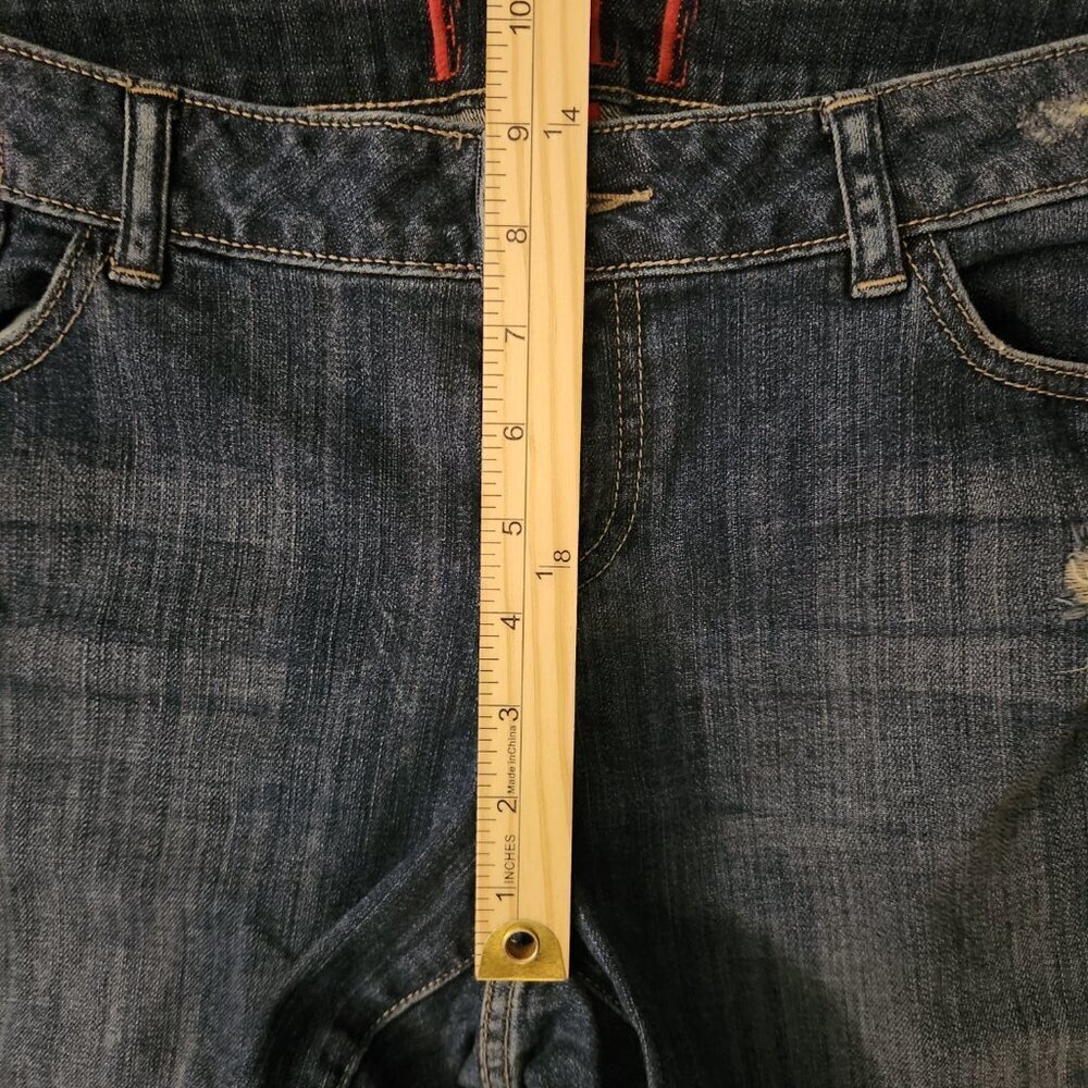 Elle Distressed Crop Blue Jeans Size 14 - Picture 5 of 6